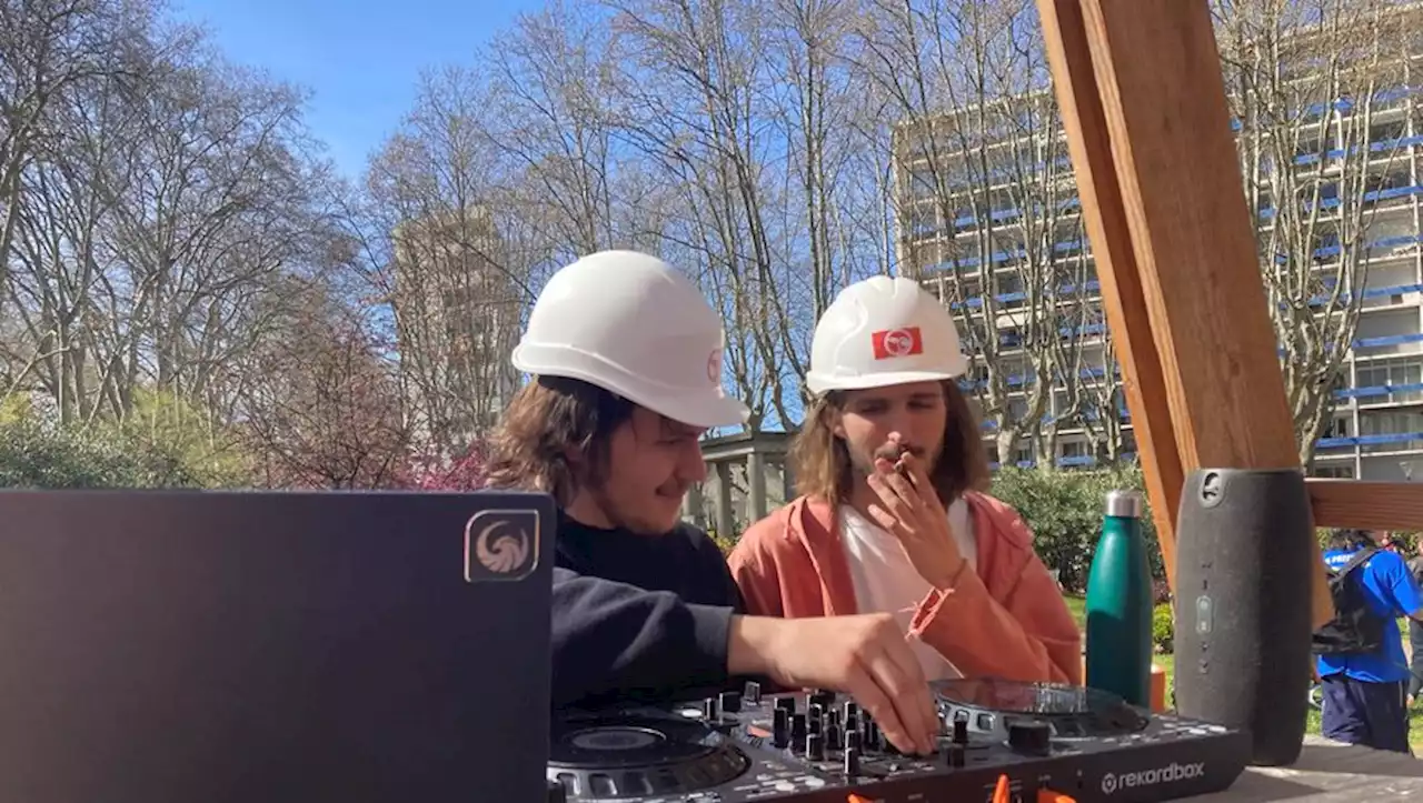 Réforme des retraites à Toulouse : qui est Florian, le DJ qui fait danser les manifestants ?