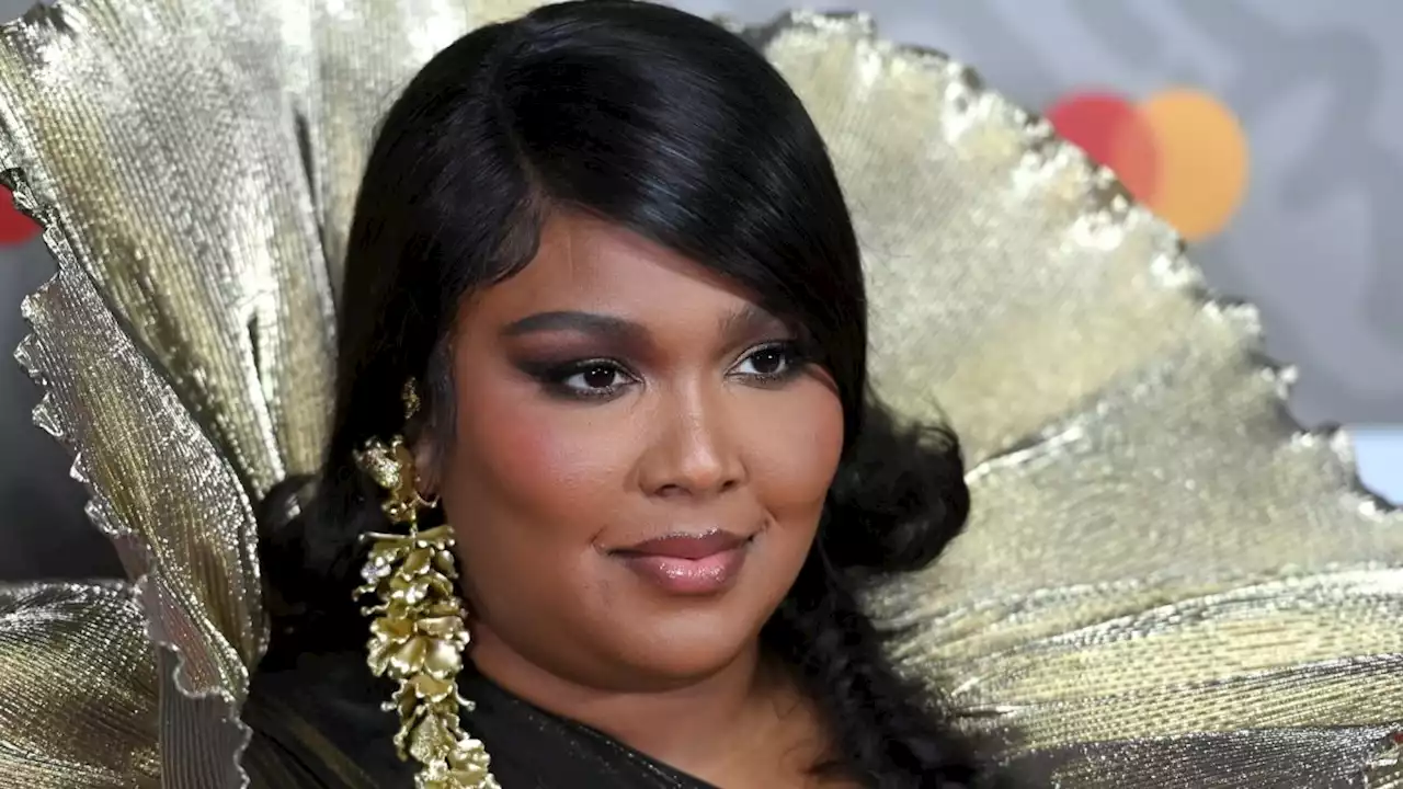 Lizzo's Game-Changing Eyebrow Hack Is About to Revamp Your Makeup Routine