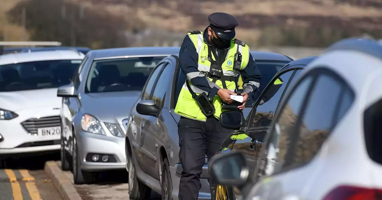 Warning issued to Dove Stone visitors over car park chaos ahead of Easter