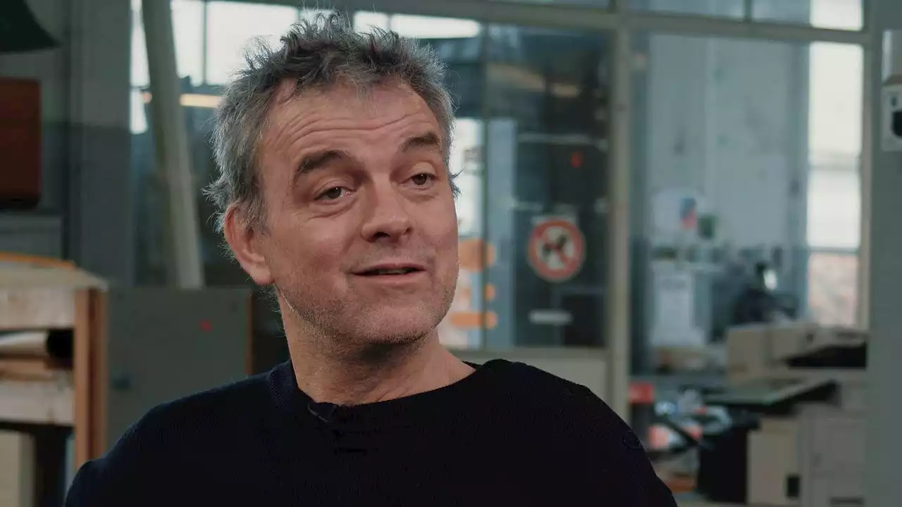 Ontwerper Piet Hein Eek staat nu in de keuken: 'Het is allemaal hetzelfde'