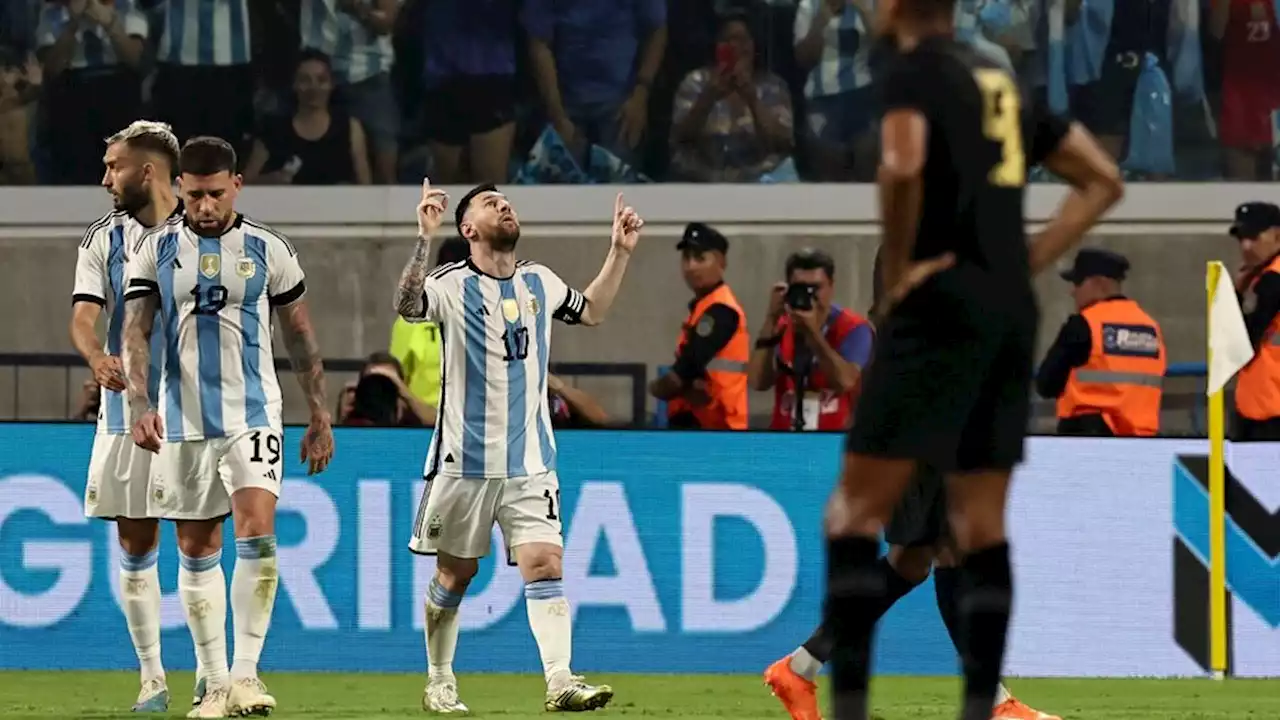 Argentina continuó con su fiesta mundial en Santiago del Estero | Vapuleó 7-0 a Curazao con un triplete de Messi, que gritó su gol 100 con la Selección