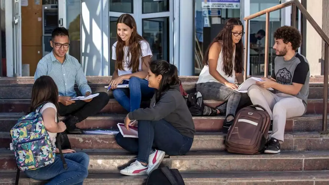 Pan American Energy convoca estudiantes para su programa de Becas Universitarias