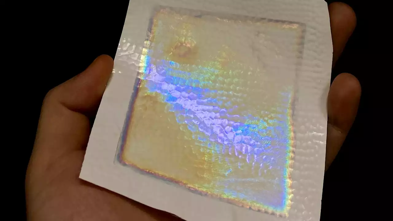 This rainbow shimmer coating may help cool future buildings