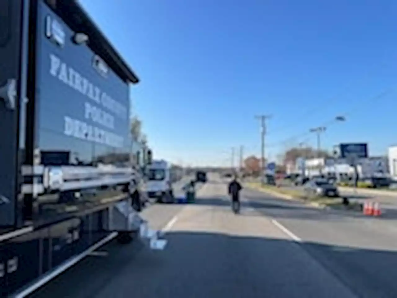 Woman’s barricade blocks traffic on Richmond Highway in Va.