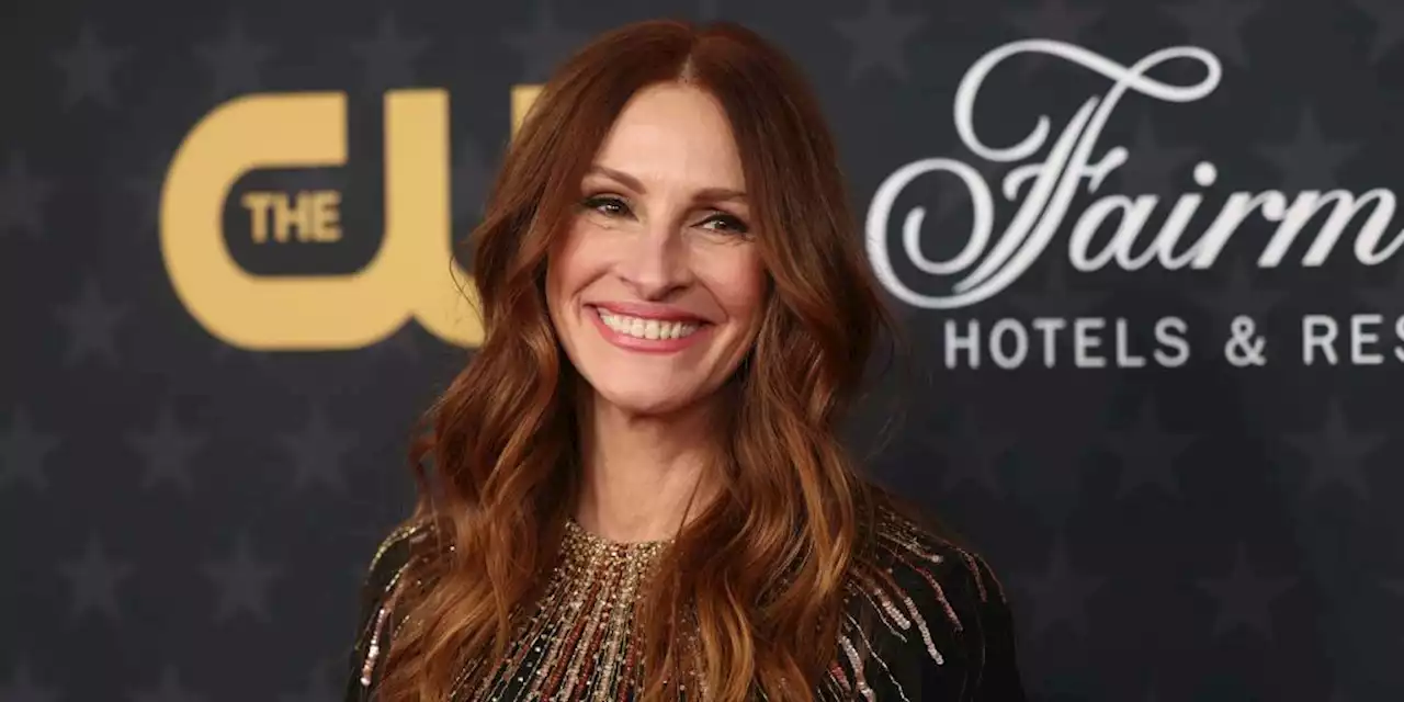 Julia Roberts' new full fringe might just be inspired by 'Daisy Jones & The Six'