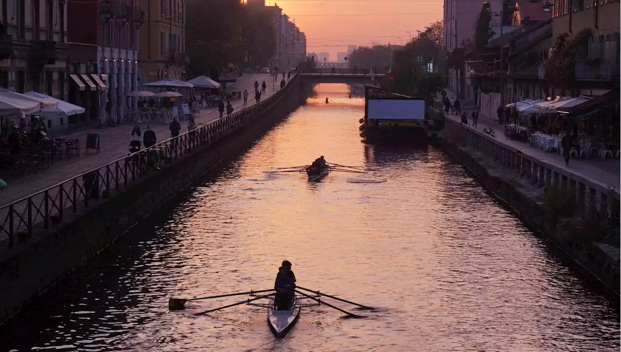 Le canzoni su Milano: da quelle storiche a quelle più recenti, 20 titoli (più o meno) che raccontano la città