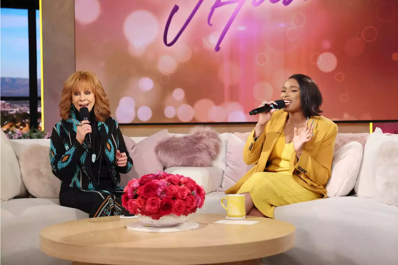 Reba McEntire Delivers Impromptu 'Respect' Cover With Jennifer Hudson