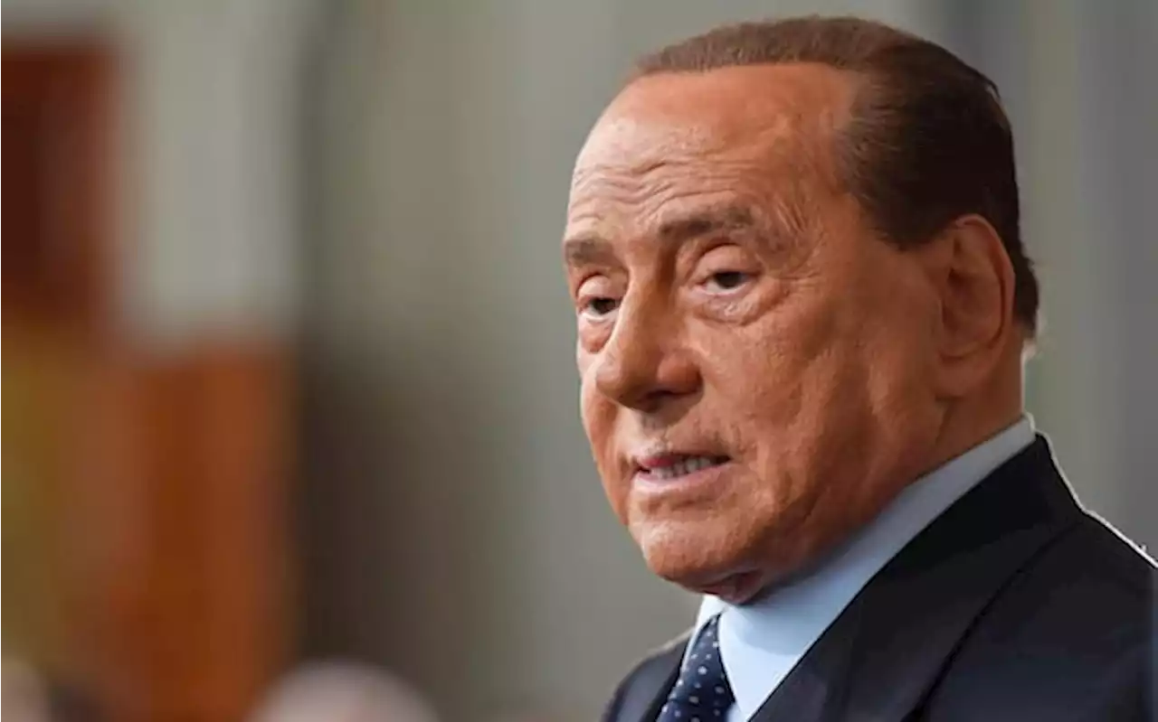 Berlusconi ricoverato al San Raffaele di Milano, slittano dimissioni