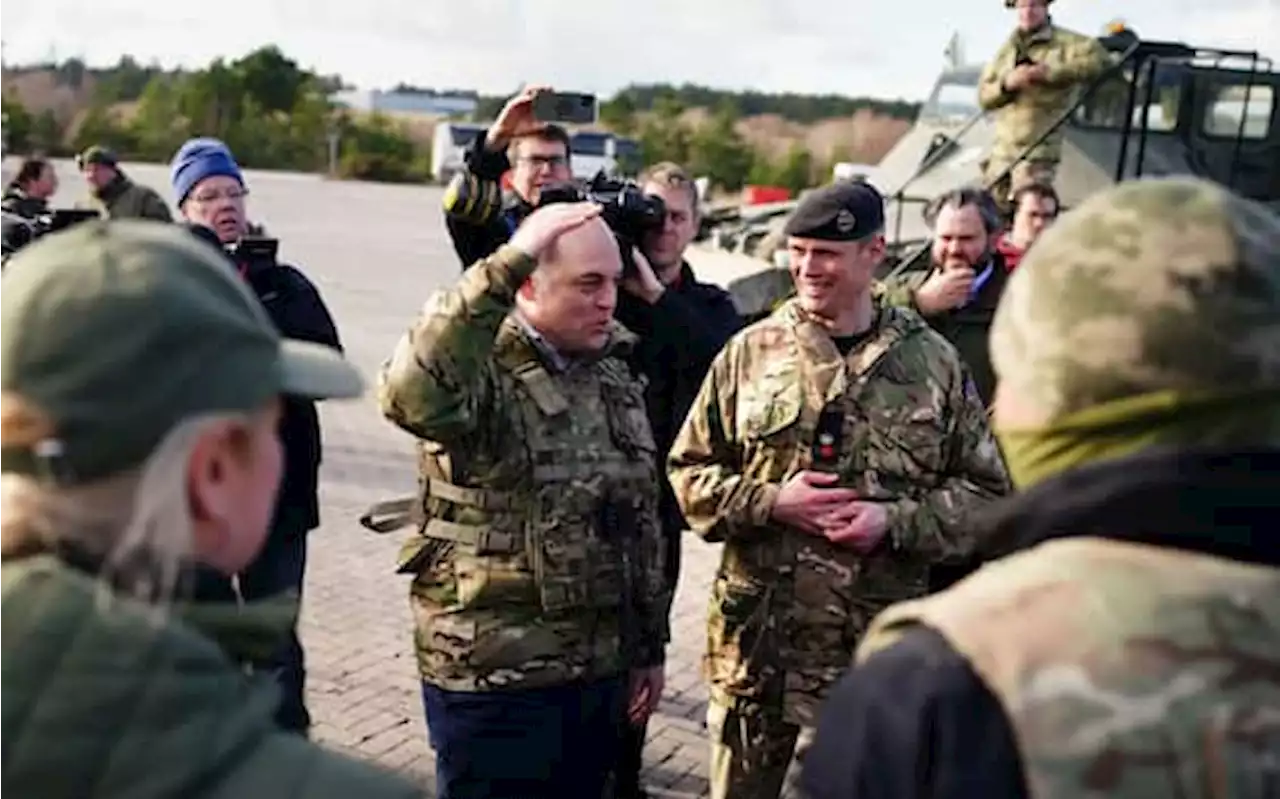 Guerra in Ucraina, in Uk ministro evoca ritorno alla leva obbligatoria