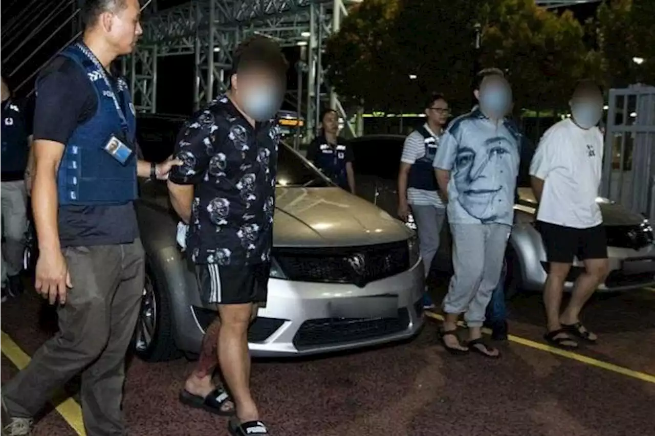 Raid on Johor flat cripples syndicate which allegedly targeted S’poreans with fake friend call scams