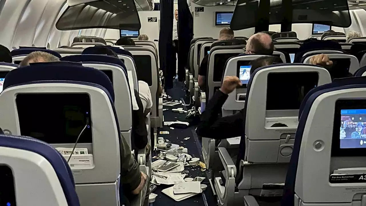 7 hospitalized after Lufthansa flight experiences 'significant turbulence,' diverted to Virginia