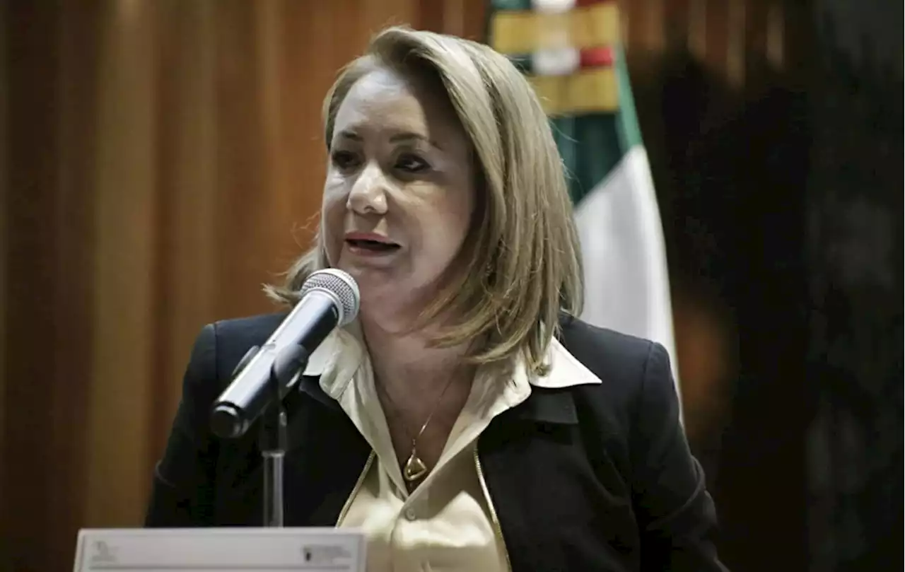 AMLO acusa a opositores de inflar caso de plagio de tesis de la ministra Yasmín Esquivel