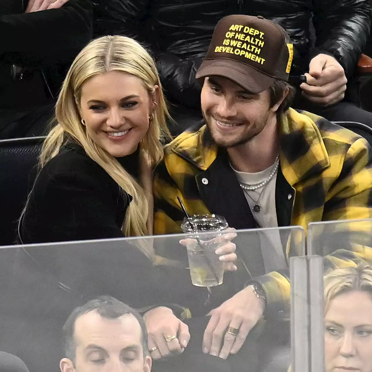 Kelsea Ballerini and Chase Stokes Are Rolling Out the Welcome Mat on Their New Romance - E! Online