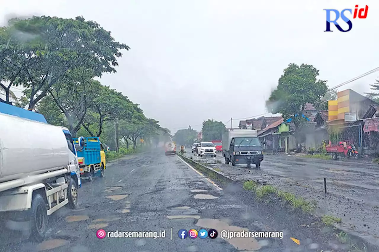 Jalan Pantura Demak Timur Rusak Parah, Begini Kondisinya