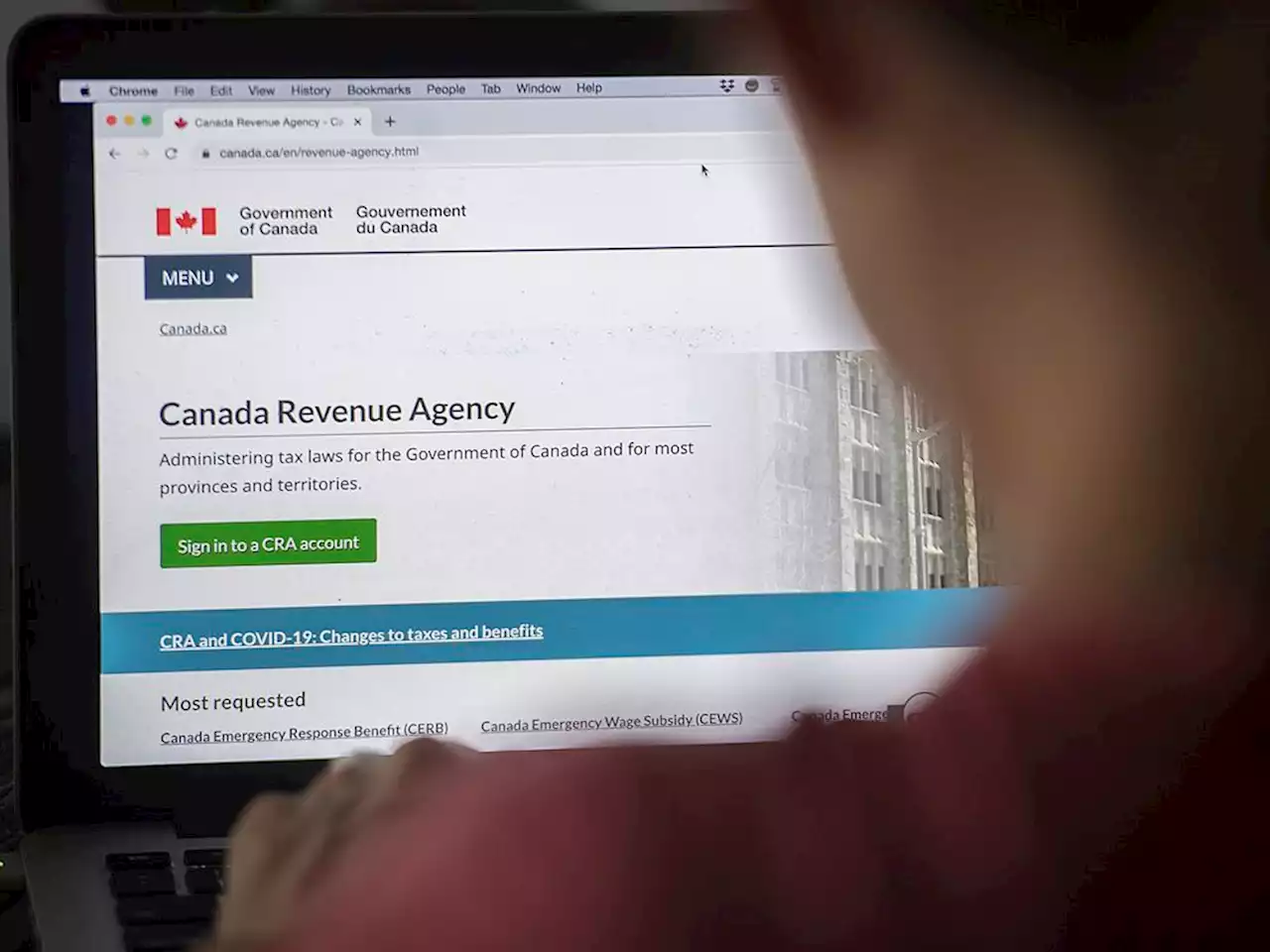 Posthaste: Canadians are taking on more side hustles, but they may not be telling the CRA