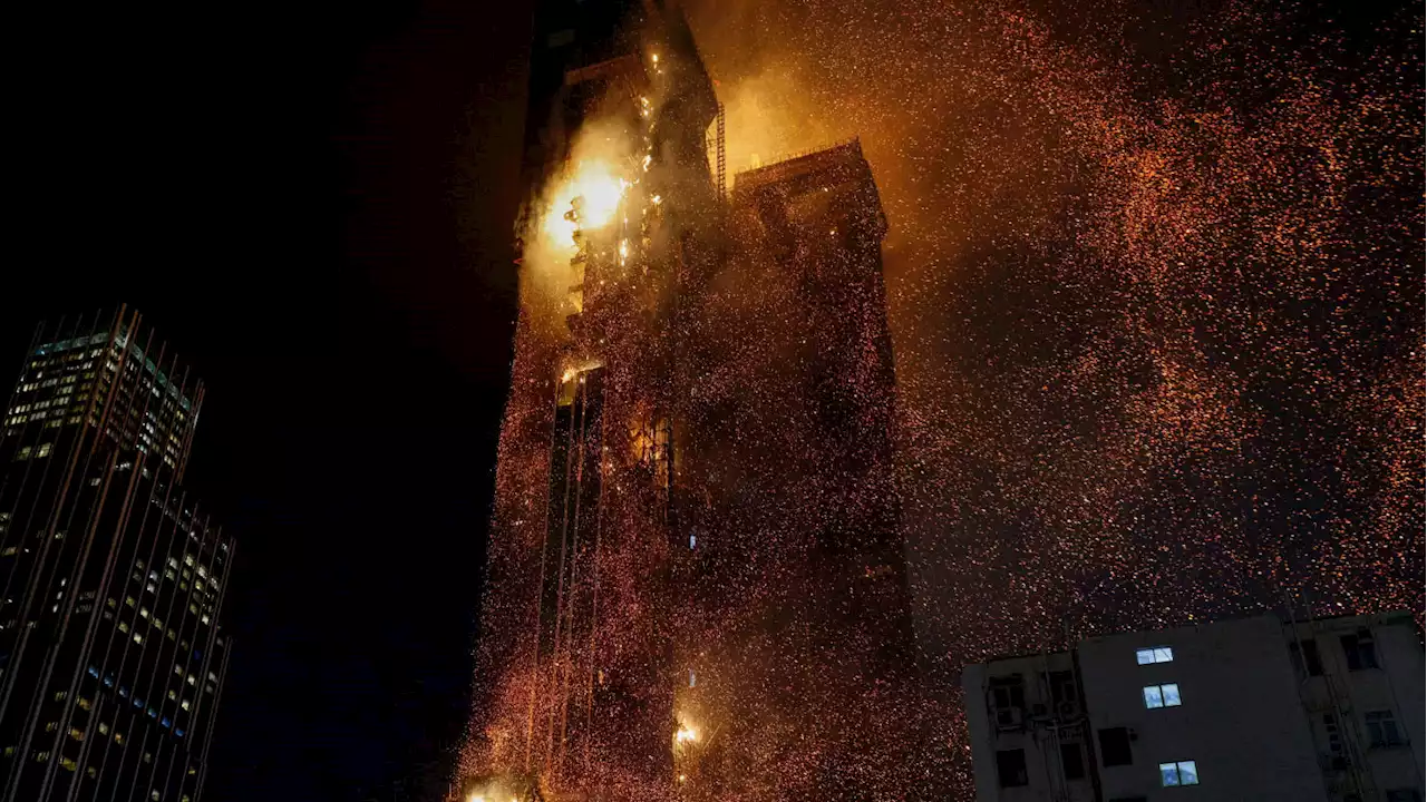 Terrifying Videos of Skyscraper Blaze Show Flaming Embers Engulf Popular Hong Kong District