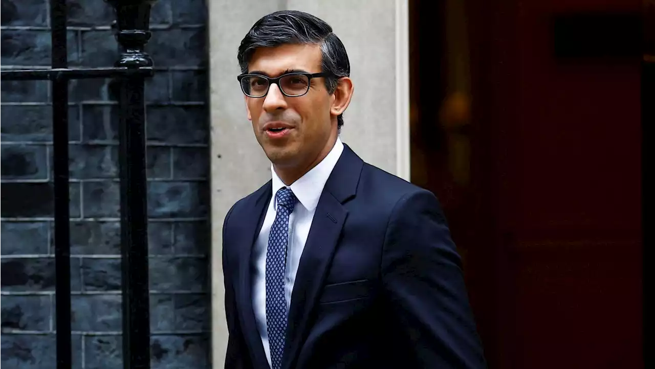 Inside Rishi Sunak's away day, with pub quizzes and tips for beating the Lib Dems