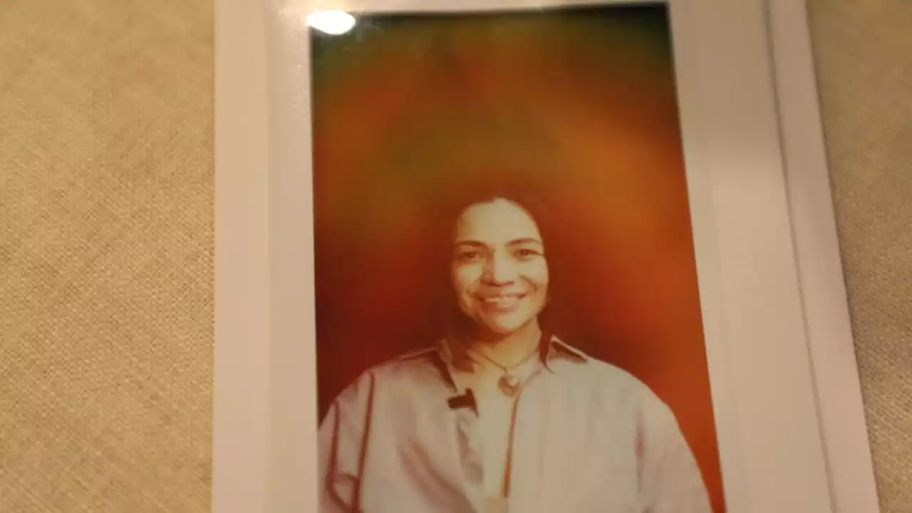 Philadelphia photographer uses unique camera to capture your aura