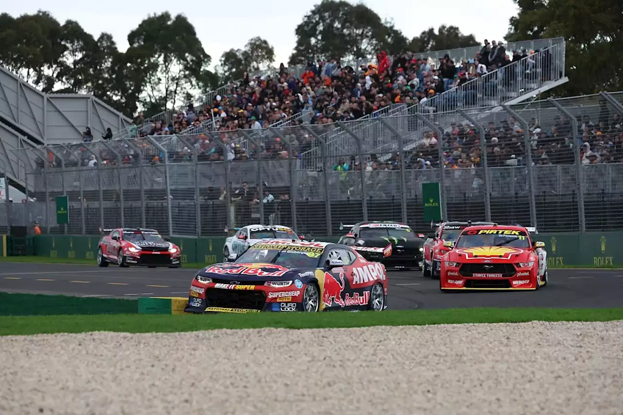 Supercars Albert Park: Van Gisbergen holds off Kostecki in Race 1