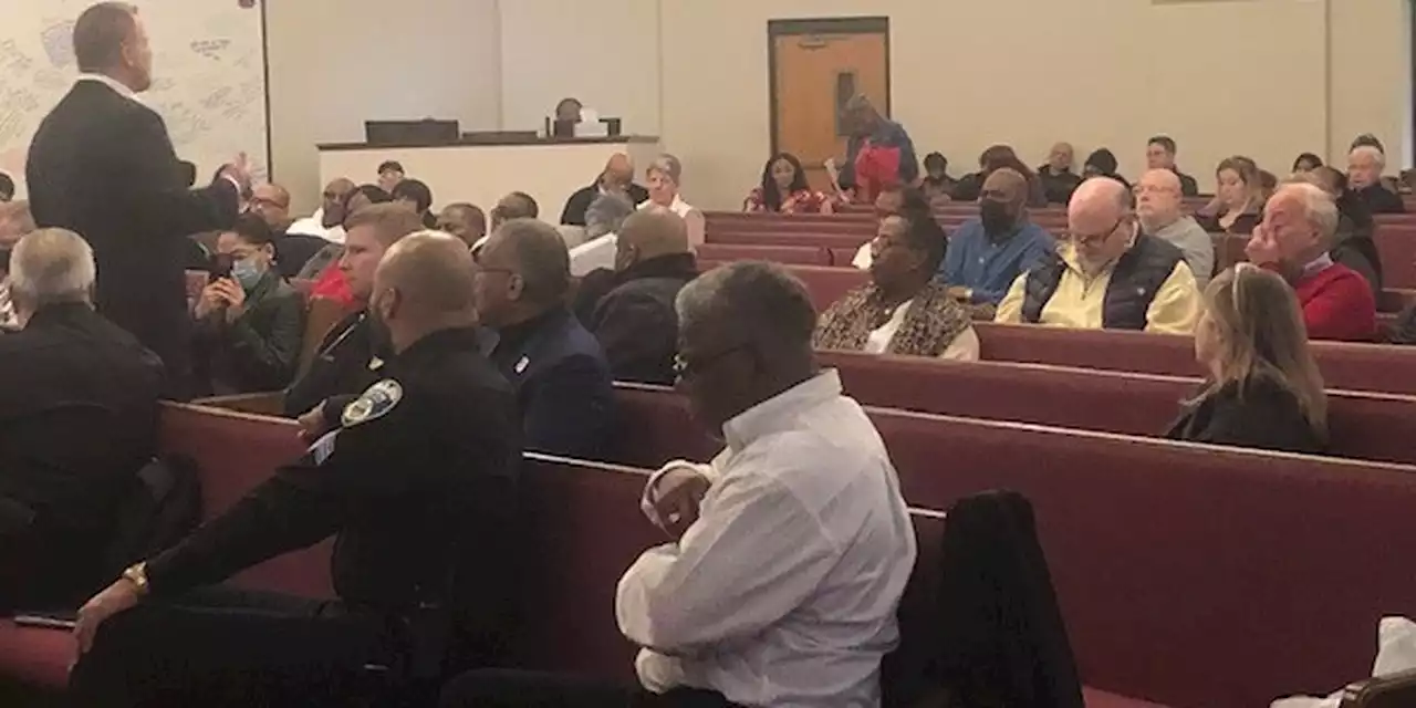 Akron Police, prosecutor, and pastors hold ‘community conversation’ promoting peace