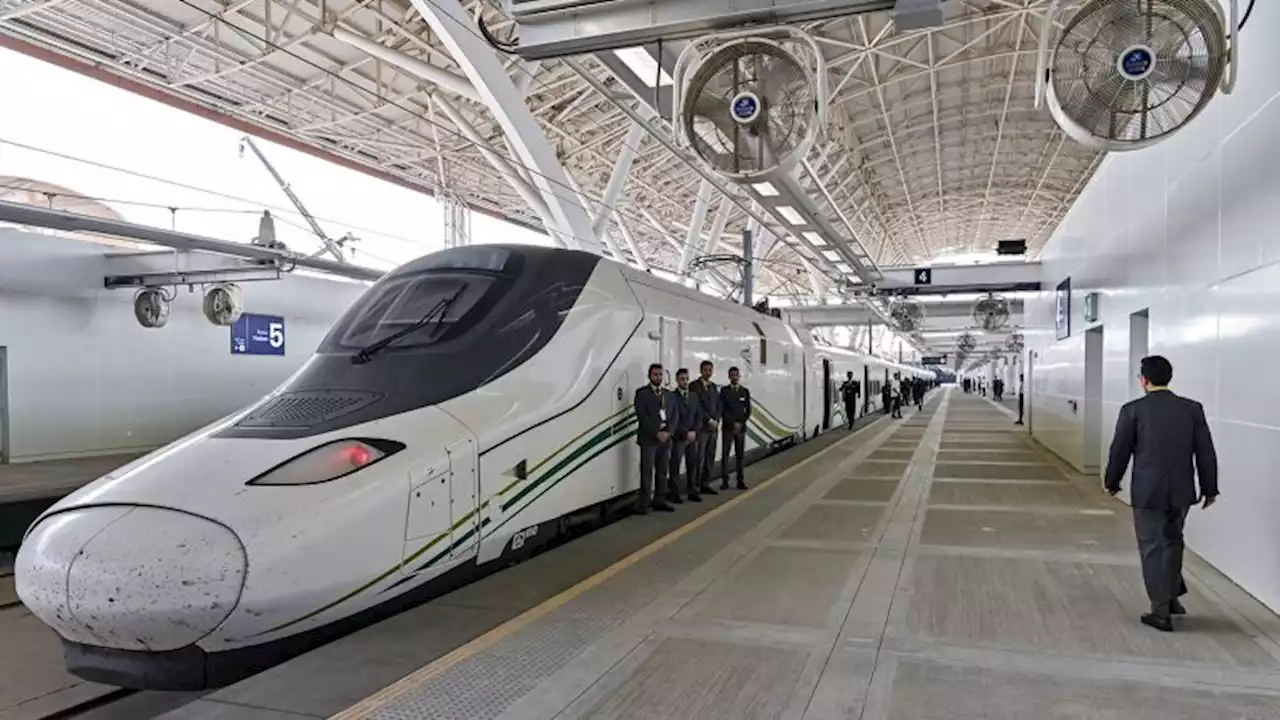 The high-speed train that zooms across the Saudi desert | CNN