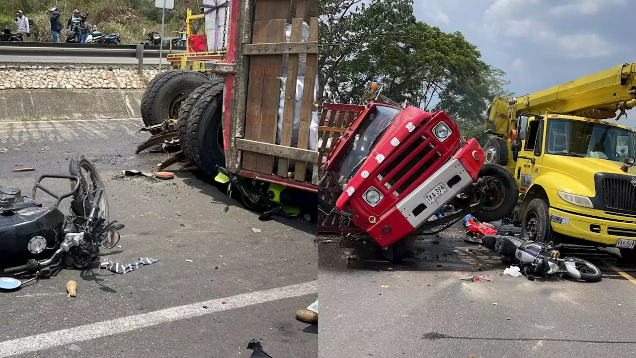 Aparatoso accidente en Sucre dejó 2 heridos y daños en 6 vehículos