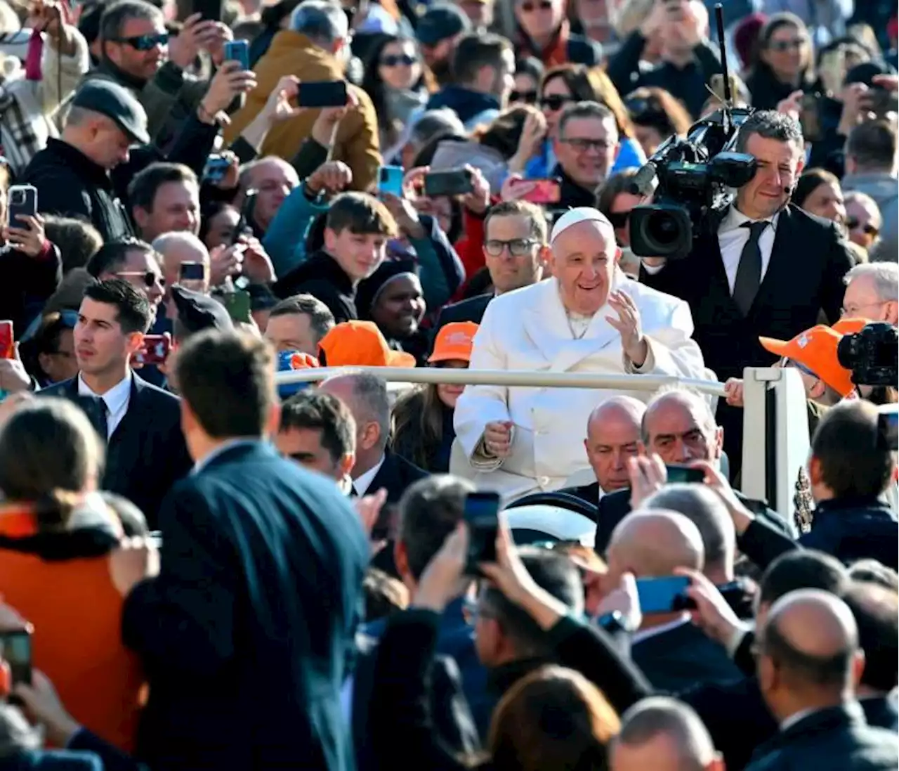 Papa Francisco sufre infección respiratoria, ¿qué pasó?