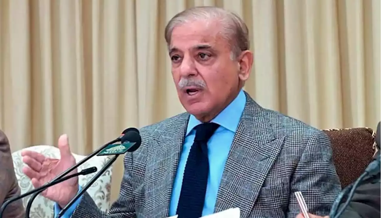 رمضان میں گیس لوڈشیڈنگ، وزیراعظم حکام پر برس پڑے