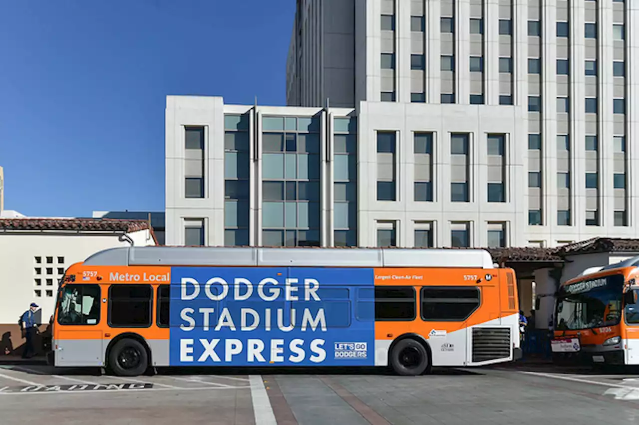 Baseball season brings Dodger Stadium Express vs. aerial gondola to fever pitch