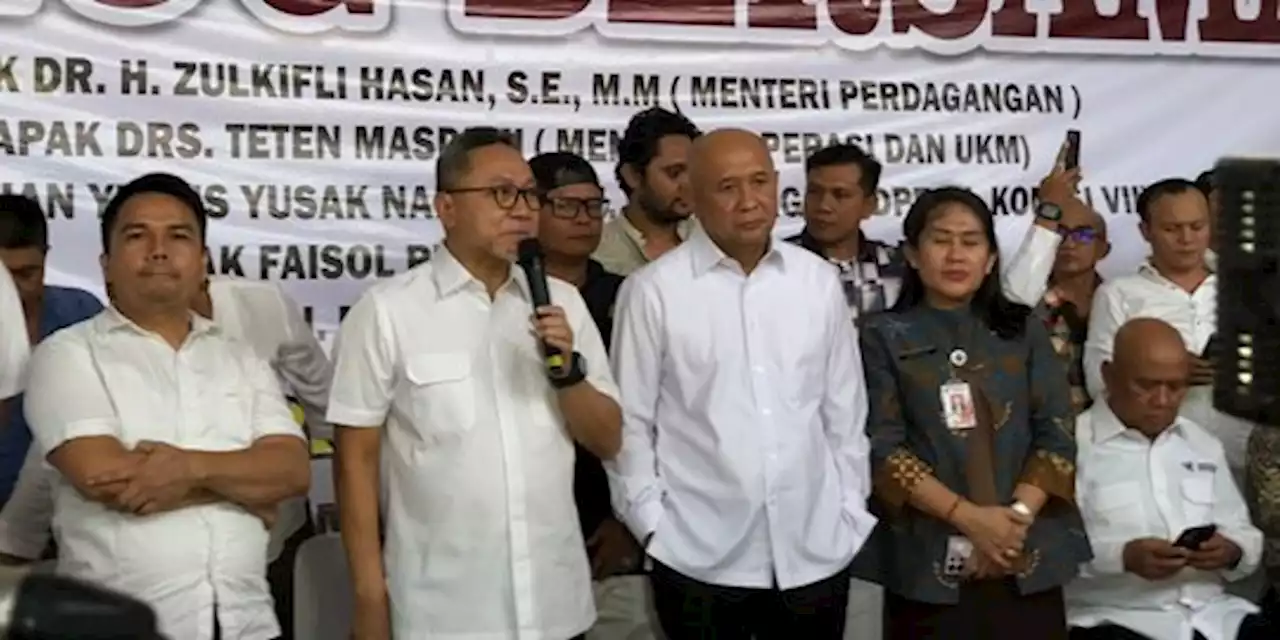 Tinjau Pasar Senen, Mendag Zulhas: Yang Ditindak Penyelundupan, Bukan Pedagangnya | merdeka.com