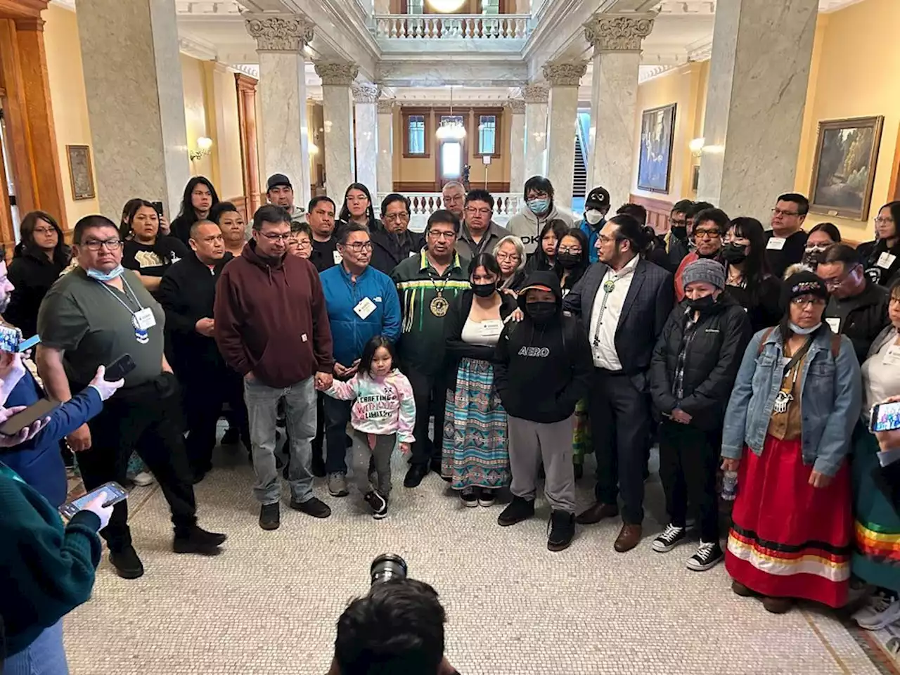 First Nations leaders demanding meeting with Ontario premier over mining, removed from chamber