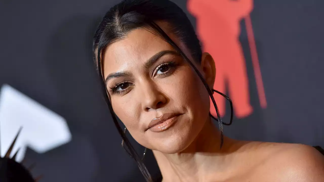 Kourtney Kardashian Responds to Comments About Her 'Nasty' Bathroom Dinner