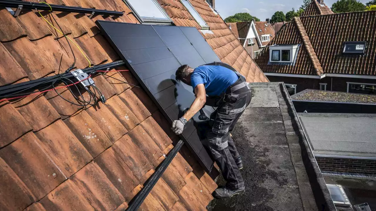 'Veel zonnepanelenbedrijven lappen veiligheidsregels aan hun laars'