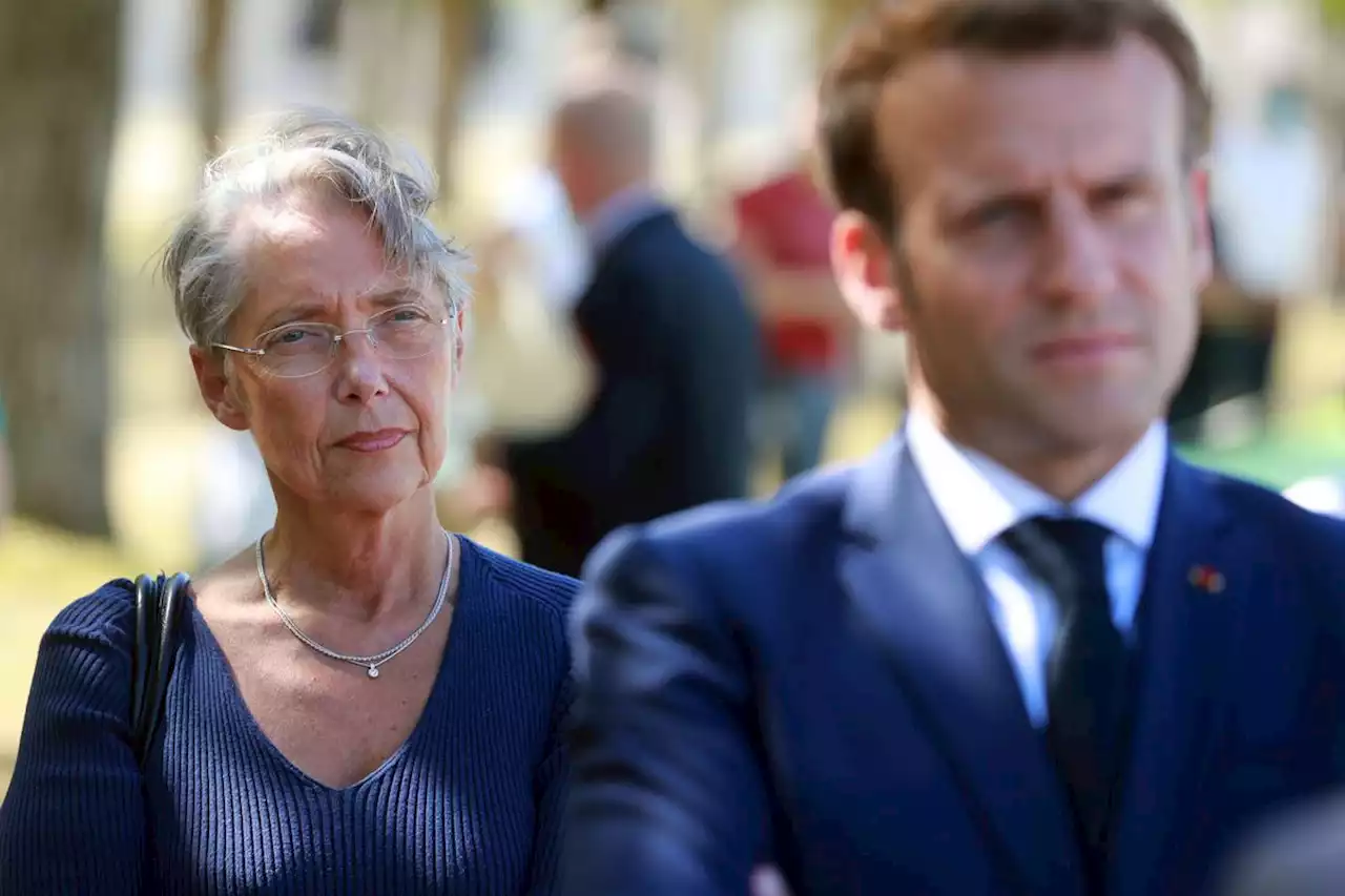 Les cotes de confiance d’Emmanuel Macron et d’Élisabeth Borne en chute libre