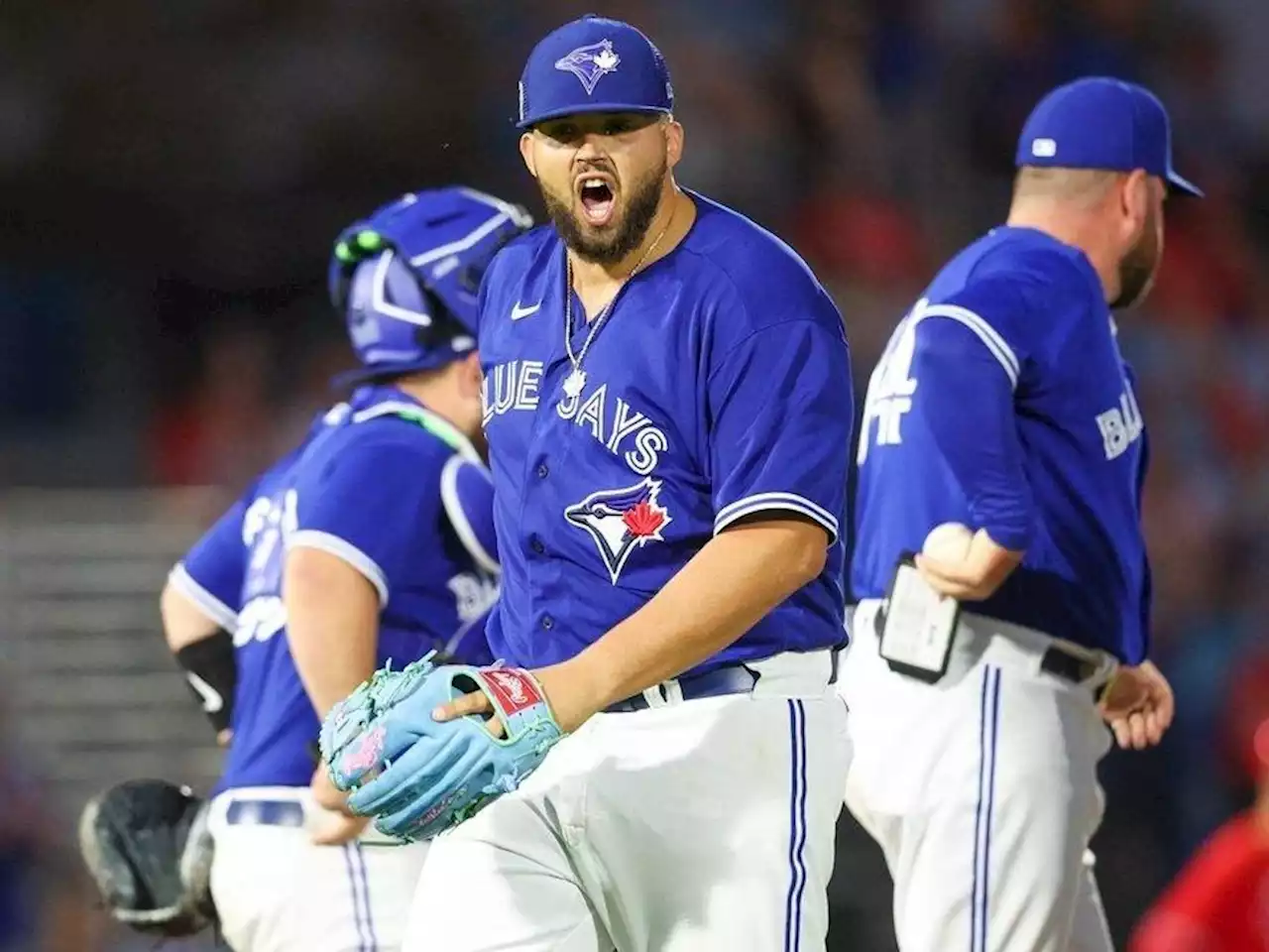 Blue Jays vs Cardinals Predictions, Picks, Odds: Blue Jays Fly to Opening Day Score Behind Manoah