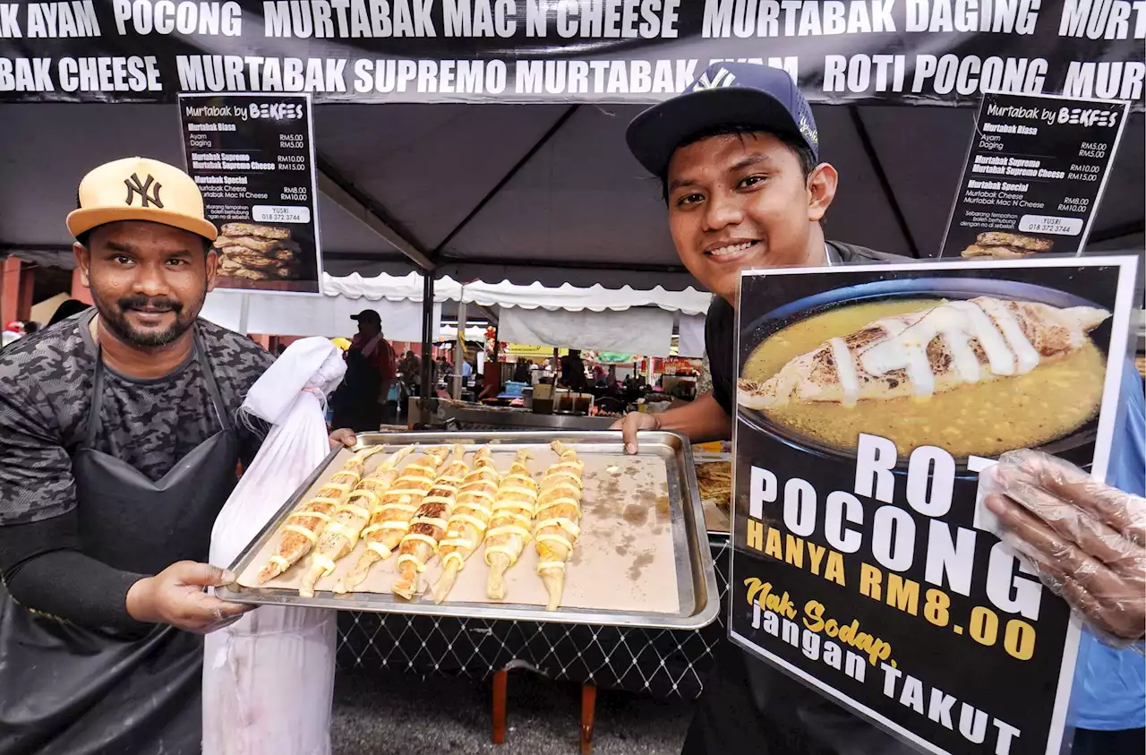 Gimik roti ‘pocong’ tarik pelanggan bazar Ramadan