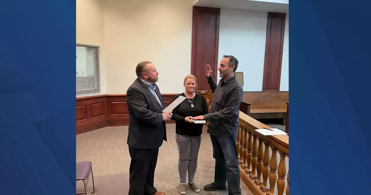 Father of fallen Elwood Police Department officer Noah Shahnavaz sworn in as Reserve Officer