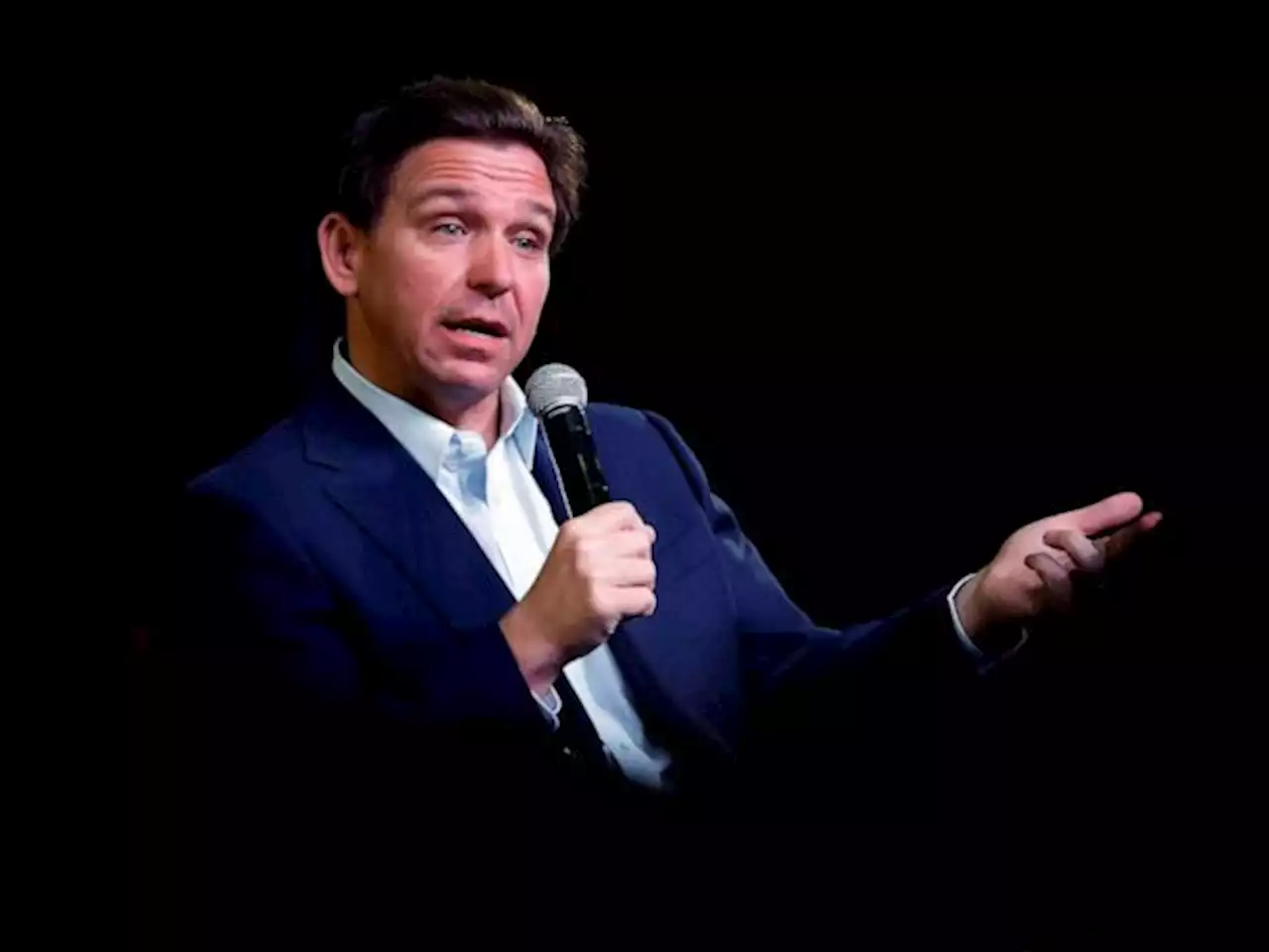 'Beyond the pale': Dems go after DeSantis for visiting gun store after Nashville shooting