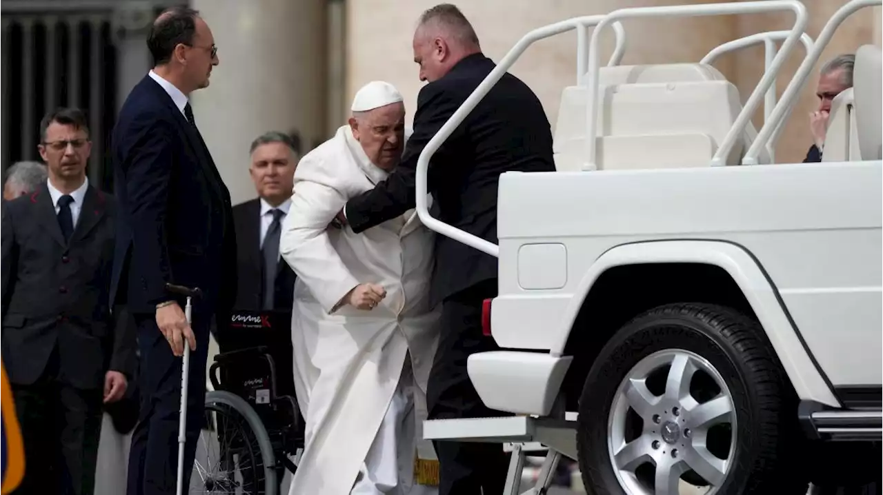 Papst im Krankenhaus: Sorge um Franziskus