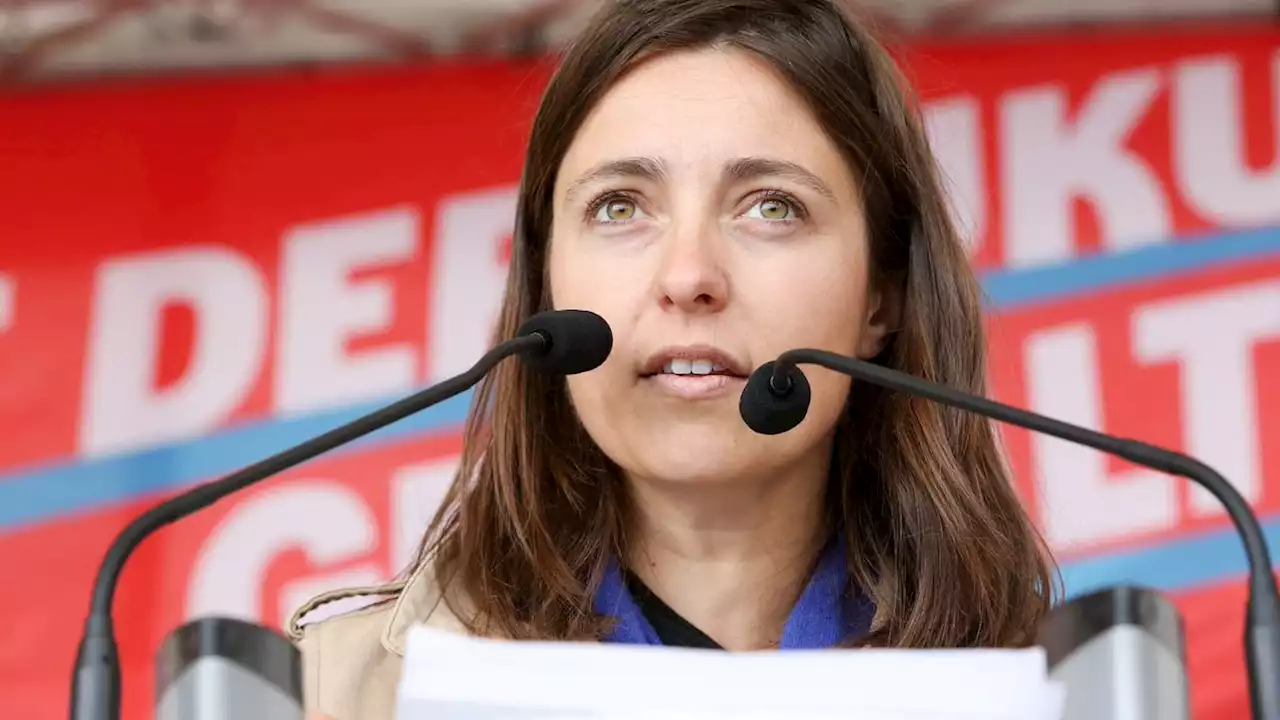 EN DIRECT - Congrès de la CGT: Sophie Binet succède à Philippe Martinez