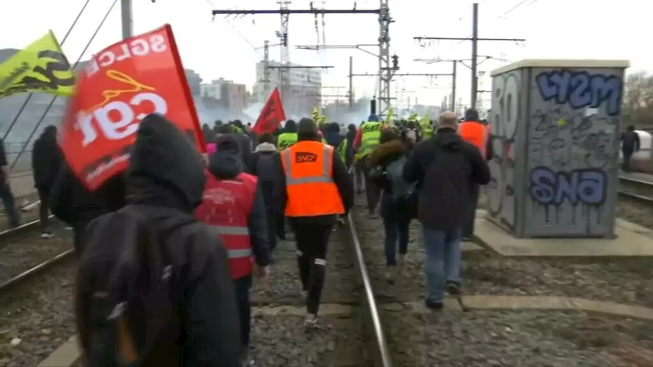 EN DIRECT - Réforme des retraites: Borne affirme qu'elle reste 'dans une position de dialogue'