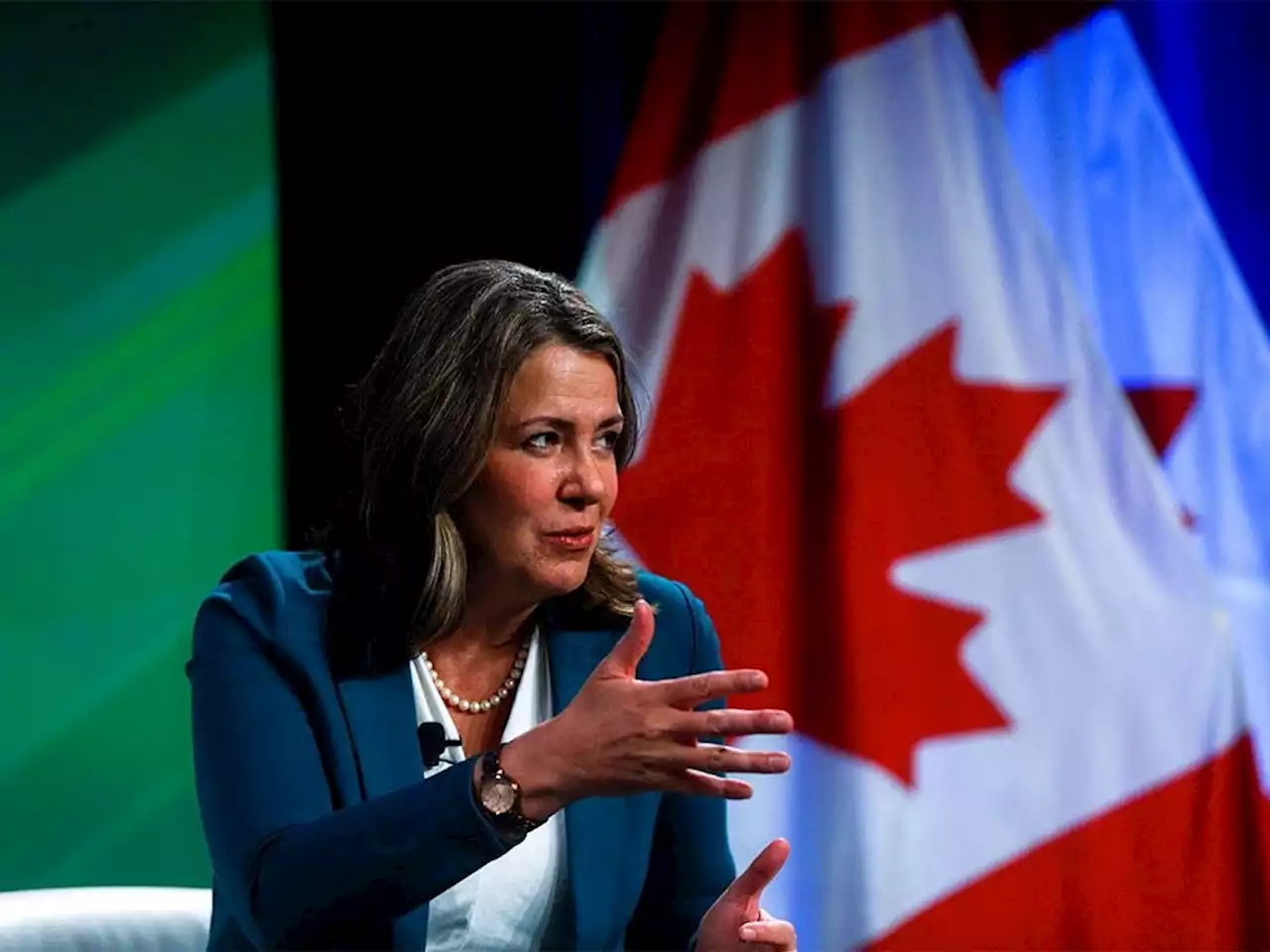 Bell: Danielle Smith, Rachel Notley and Alberta's political video game