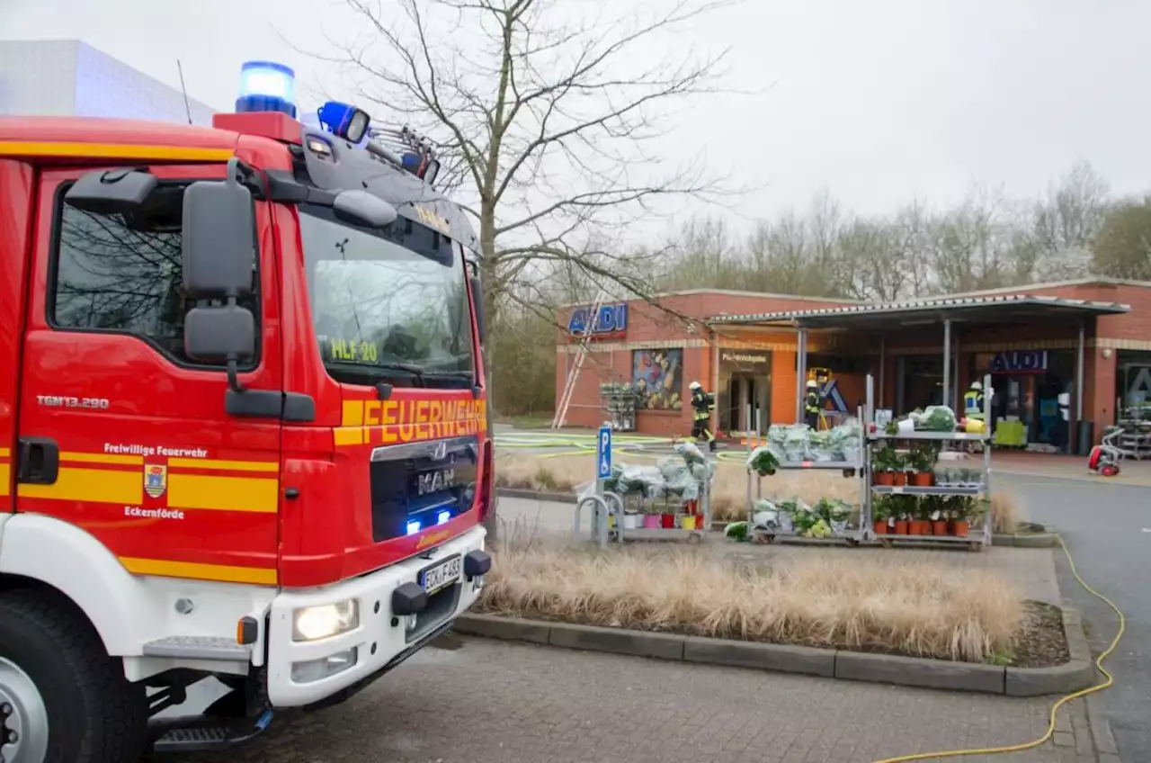 Feuer in einer Aldi-Filiale in Eckernförde – Mitarbeiter und Kunden konnten sich retten --- (Cityreport24-Nachrichtenblog)