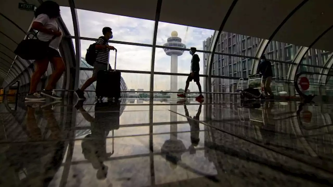 Singapore Changi: The 'world's best airport' experiencing tech issues and delays | CNN