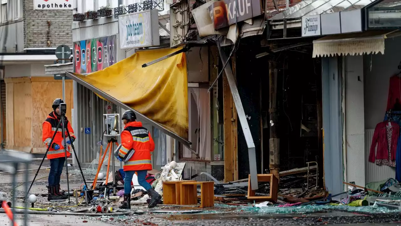 Gasexplosion in Wohnhaus – vier Menschen schweben in Lebensgefahr