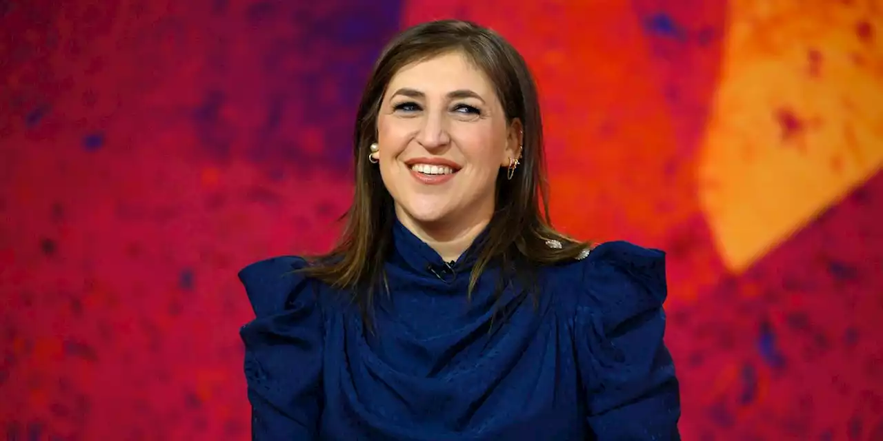 Big Bang Theory's Mayim Bialik unveils hair transformation