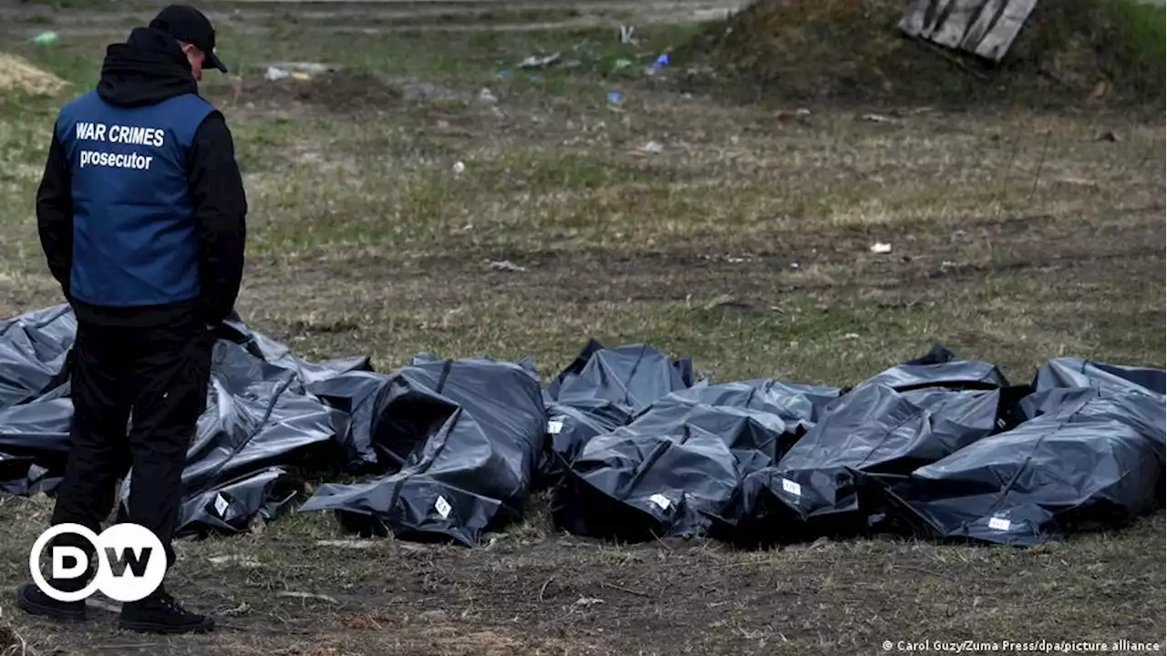 Ein Jahr nach der Befreiung: Zähe Ermittlungen in Butscha | DW | 31.03.2023