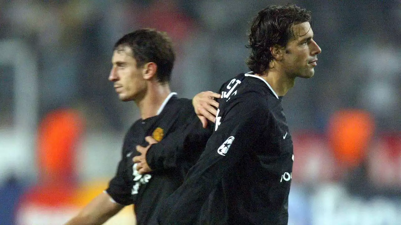 'I'm going to f**king kill you' - Man Utd legends Neville, RvN reveal they almost had a punch-up