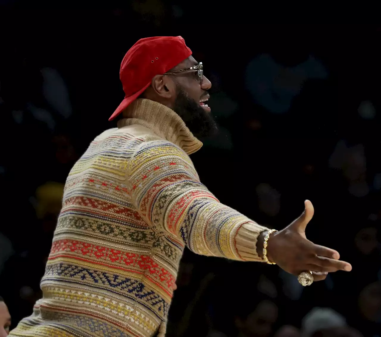 Billionaire LeBron James Says He Won’t Shell Out $8 A Month For Twitter Verification