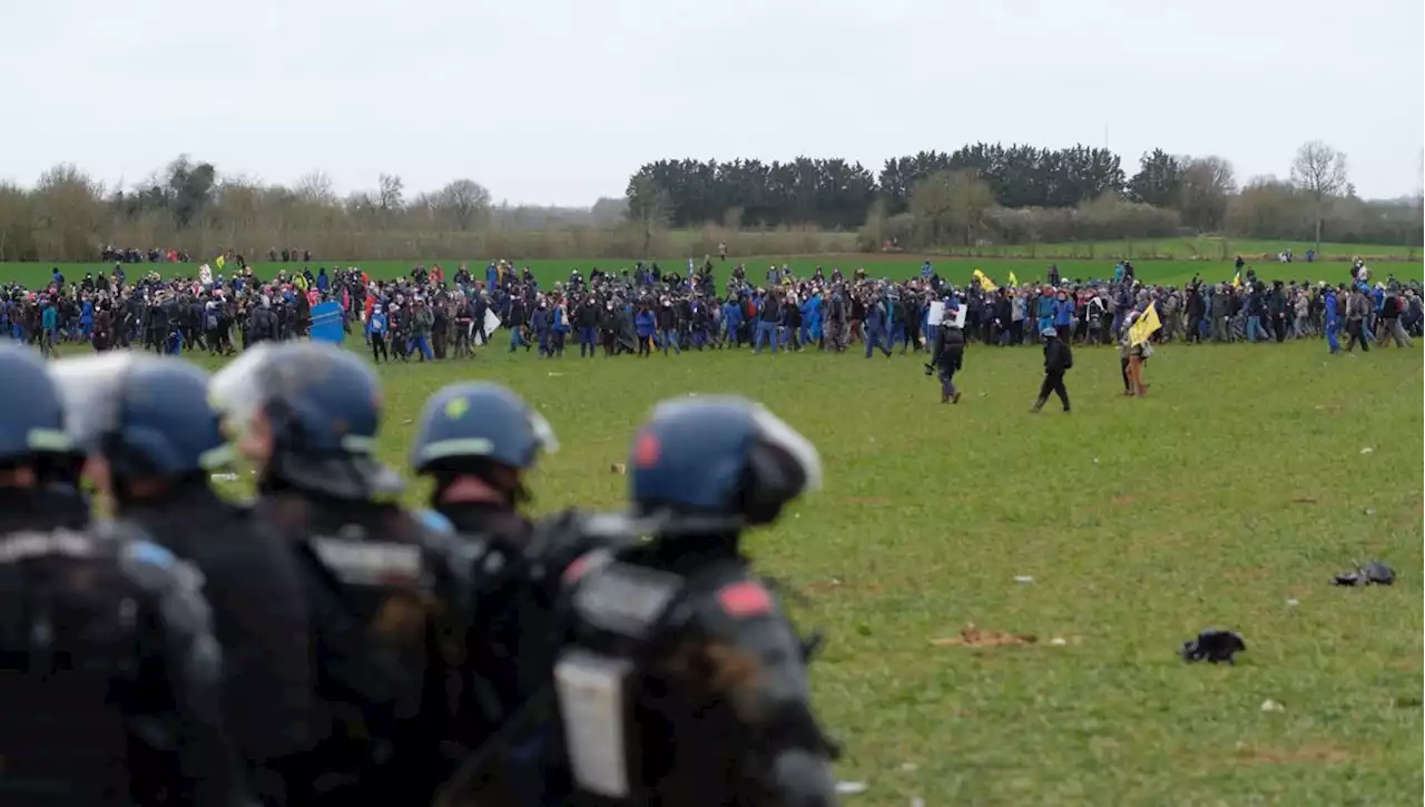 Sainte-Soline : l'un des deux manifestants blessés est sorti du coma